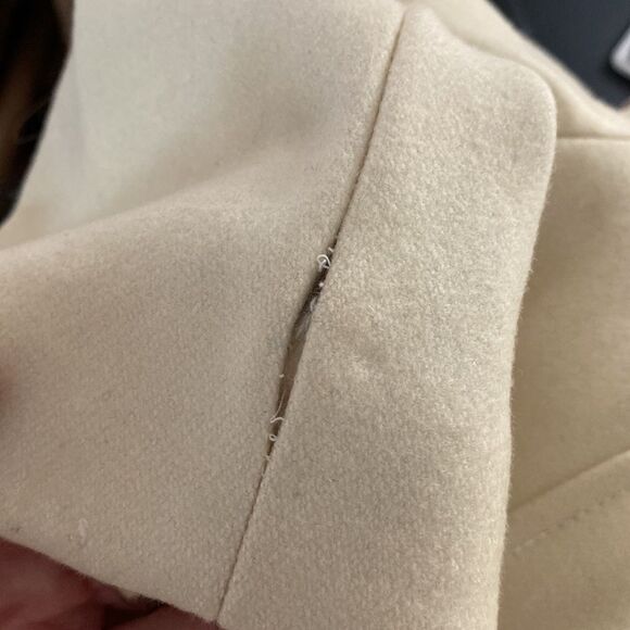 Tulle brand wool coat (Anthropologie). - Picture 10 of 10